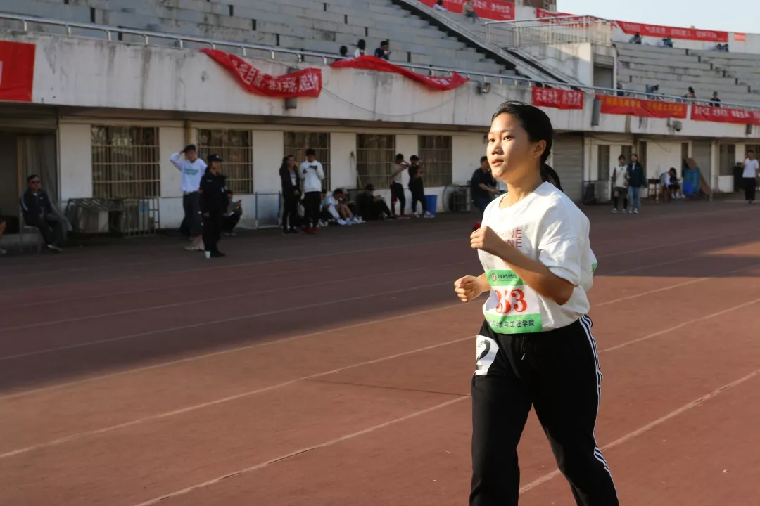图片10 图片10